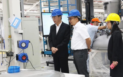 聚势同创——中环股份沈浩平董事长考察晶盛机电，共谋机电设备发展新篇章